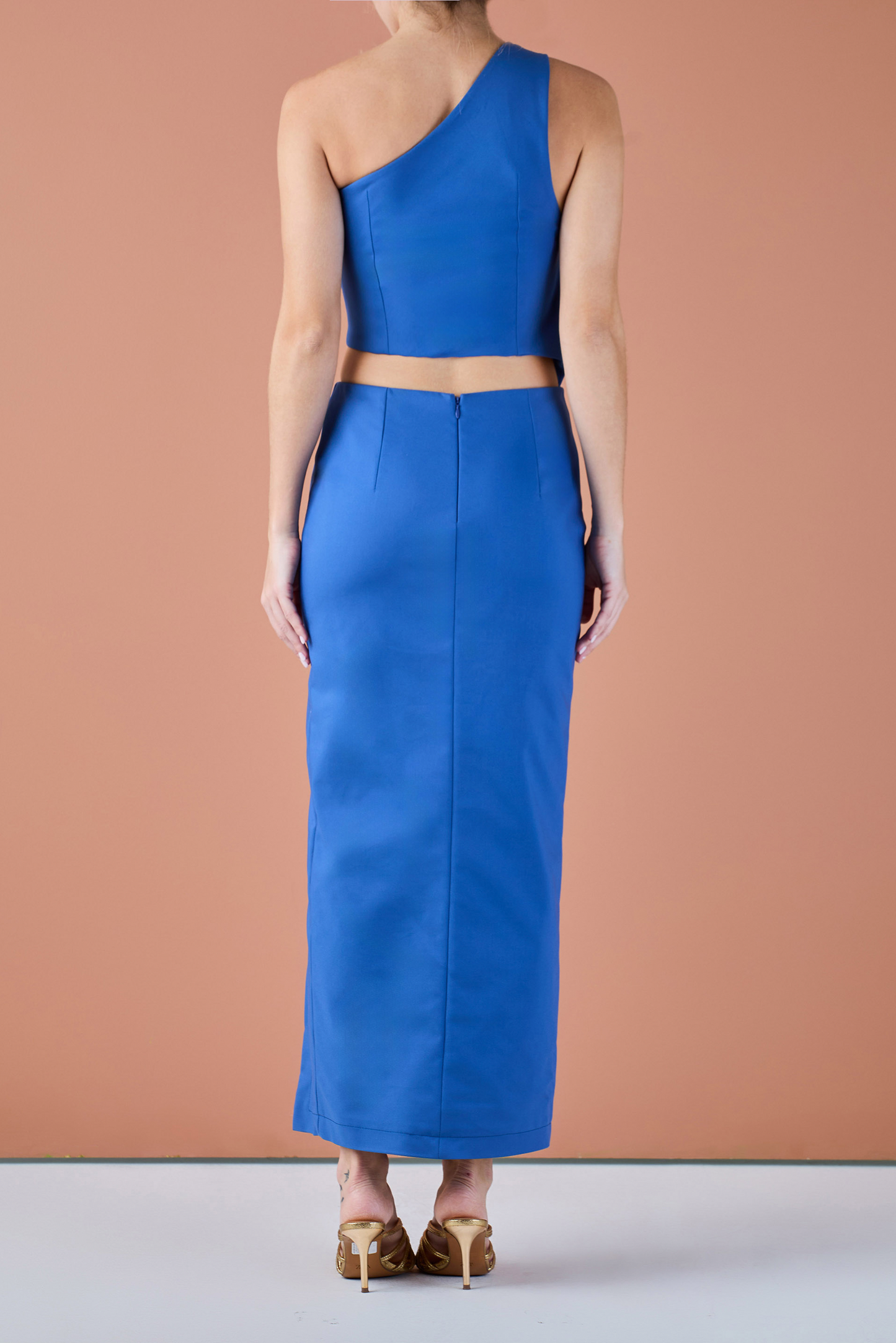 THE TASHI TOP