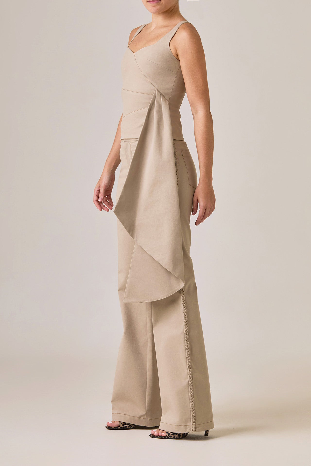 THE DAKOTA TOP